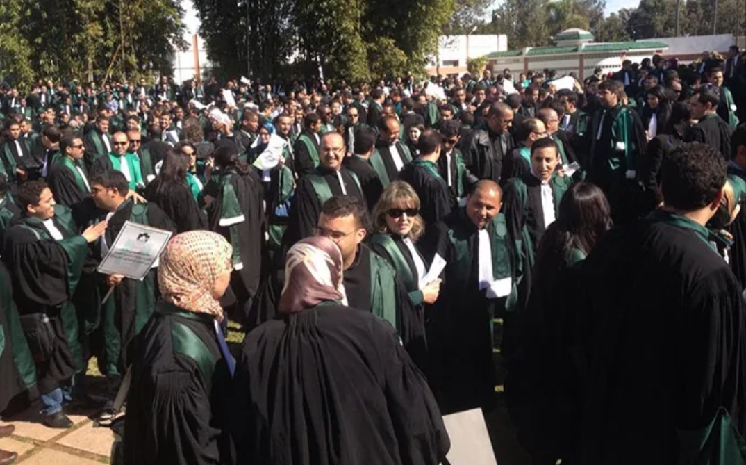 قضاة المغرب يهددون باستقالة جماعية بسبب إقالة وتهديد قضاة لمواقفهم