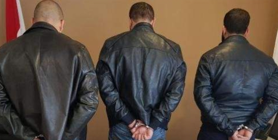 توقيف ثلاثة سياح فرنسيين بتهمة ترويج أوراق نقدية مغربية مزورة بمراكش