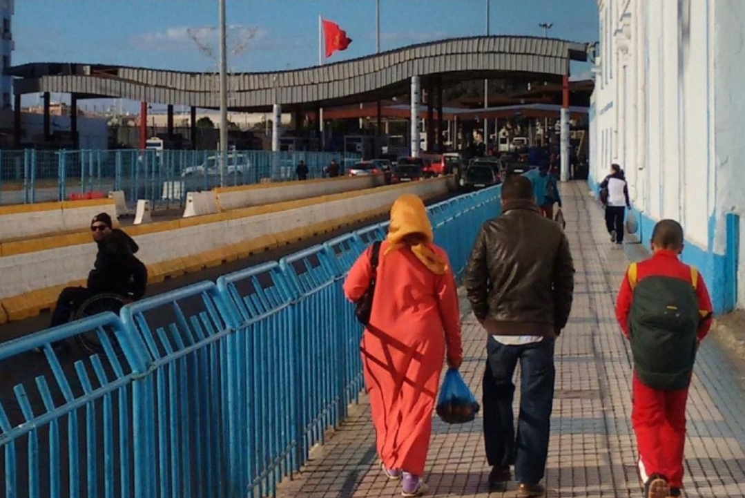 وزير الخارجية الإسباني يعزو سبب عدم فتح الحدود بشكل كامل بين مليلية والناظور إلى المغرب