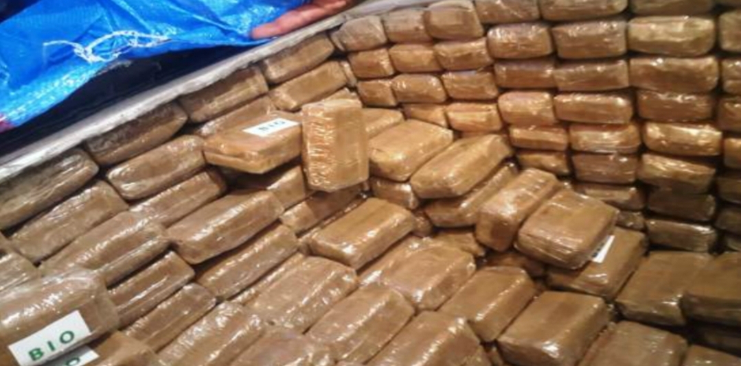 المخابرات المغربية توقف تهريب أزيد من 6 أطنان من المخدرات بالطريق السيار “الدار البيضاء-الرباط”