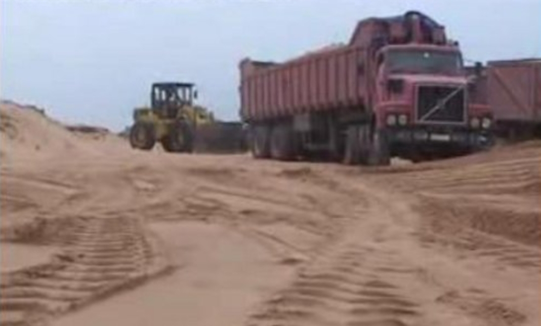 إختفاء عادل بوطالب أحد واجهات المال المشبوه للمليادير اليزيدي صاحب مقالع الرمال برأس الماء بالناظور المعتقل أمس رفقة رئيس جهة الشرق