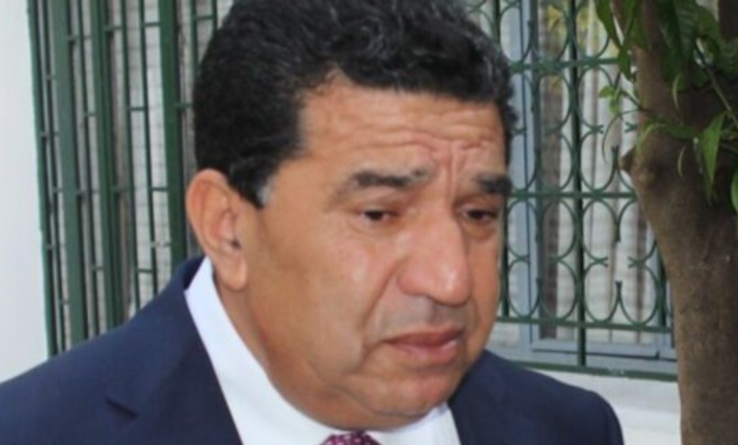 قد يموت في أي لحظة … بعد بتر جزء من قدمه قبل أيام … الوزير السابق والبرلماني مبديع ينقل مجددا من السجن إلى مصحة خاصة