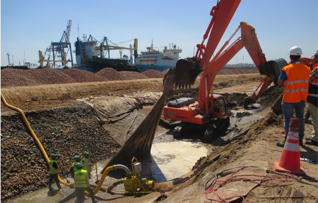 مطالب بفتح تحقيق في مشاريع ضخمة وبمئات الملايير منحتها جهات في الدولة لرئيس جهة الشرق المعتقل ، تزوير وتدليس وتهريب للأموال !!