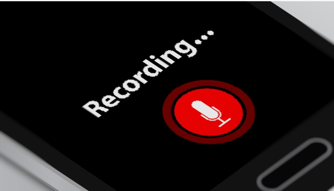 سنة سجنا نافذة وغرامة ثقيلة لرئيس جمعية سجل مكالمة هاتفية ونشرها