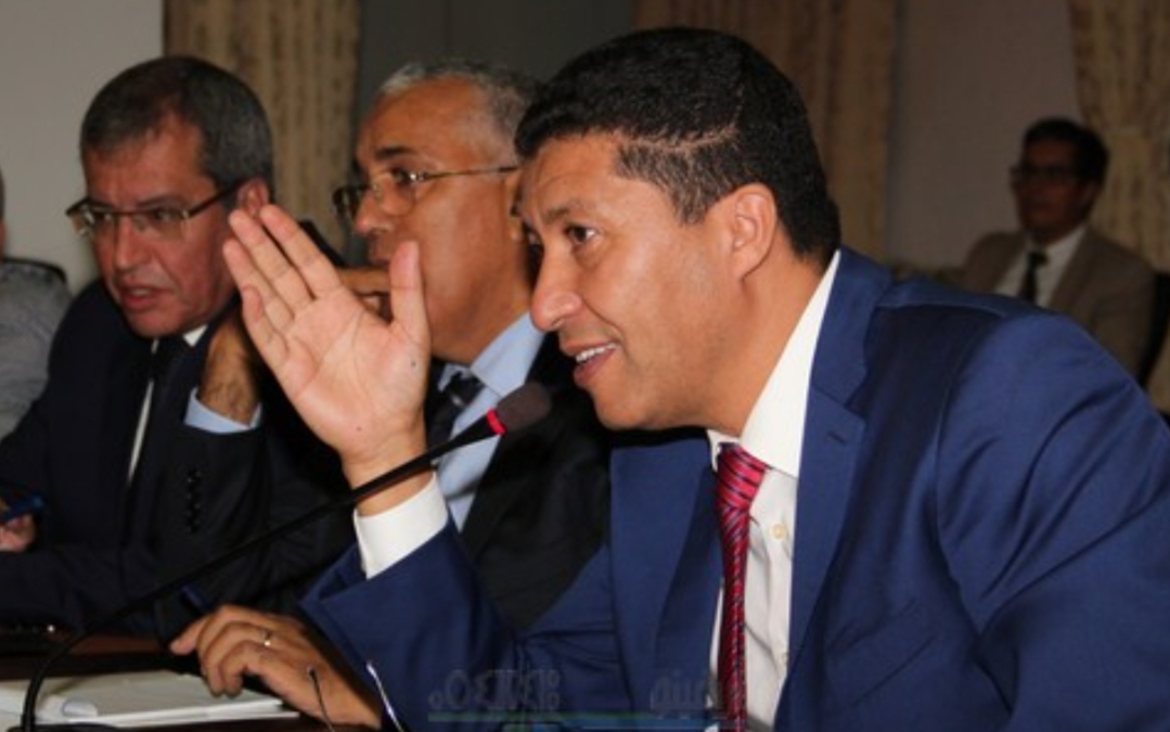 فرقة أمنية تخضع والي جهة الشرق وعمال بعض الأقاليم ووالي أمن سابق للتحقيق بشأن ملفات فساد رئيس جهة الشرق بعيوي المعتقل