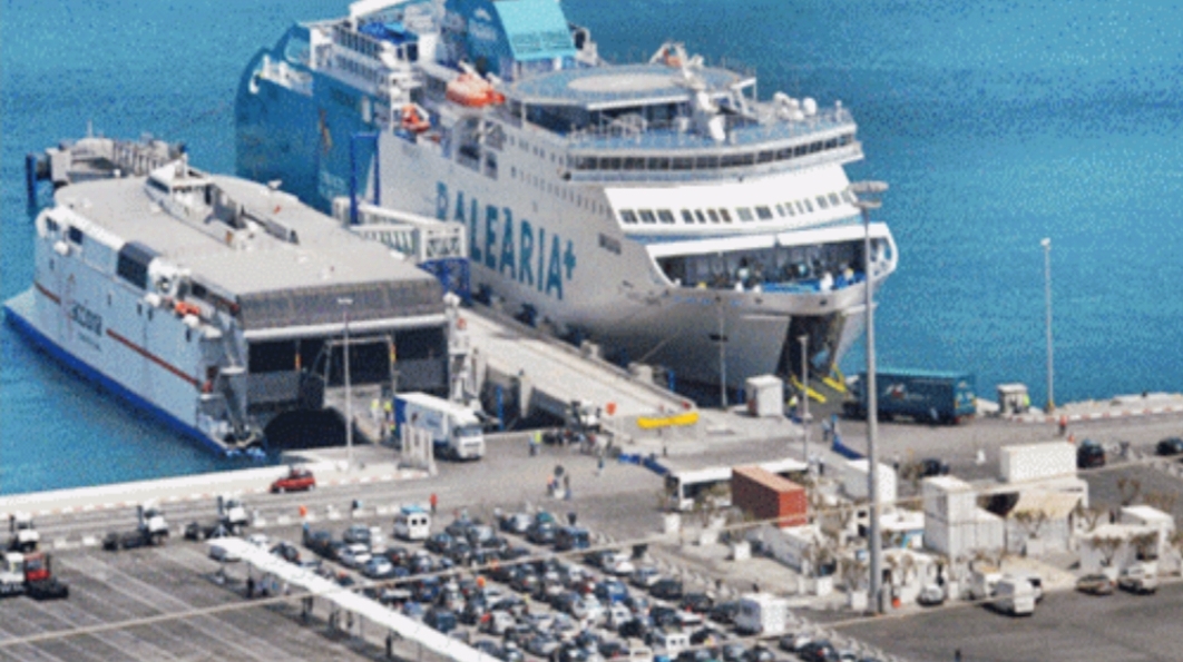 توقيف زوجين بإسبانيا كانا يعتزمان الهروب إلى المغرب لقتل ابنهما “المسكون”