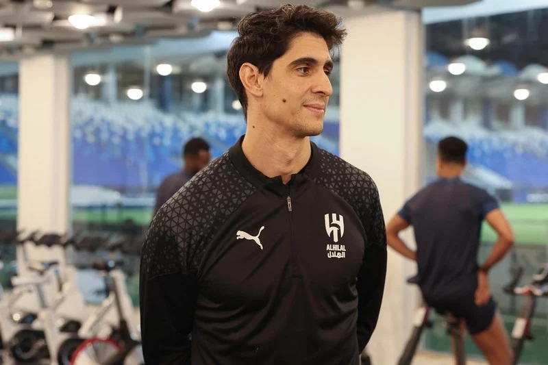 مدرب “الهلال” يكشف تفاصيل إصابة بونو