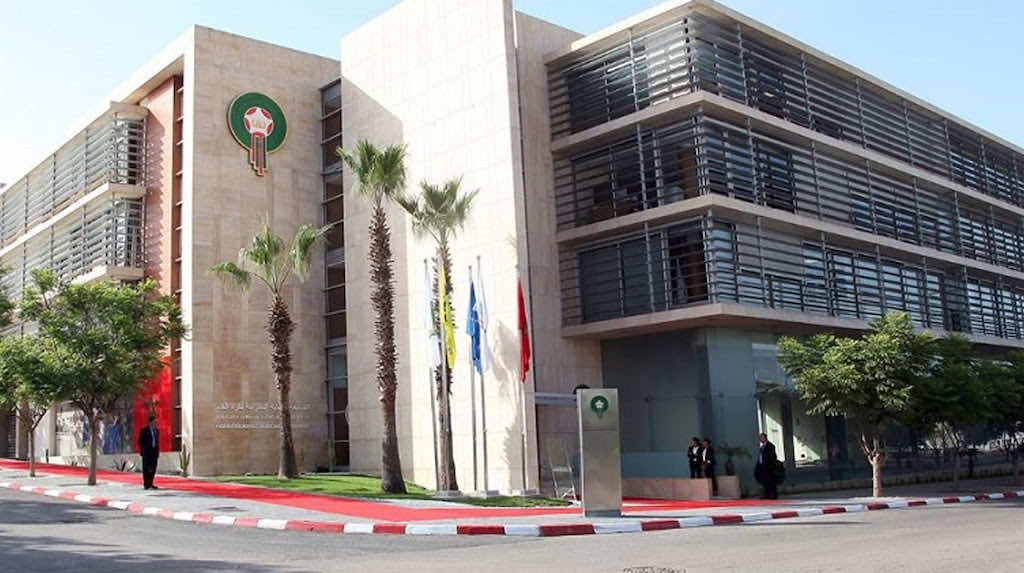 الجامعة تطالب الفيفا بتغيير موعد الميركاتو