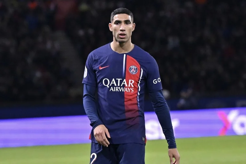 غياب حكيمي عن تدريبات باريس سان جيرمان