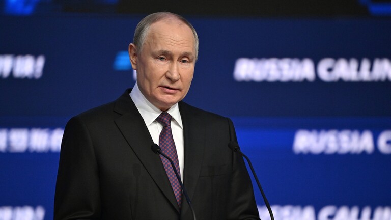 بوتين: يمر الاقتصاد العالمي حاليًا بفترة حاسمة، وروسيا لم تعد مجرد “محطة وقود” كما يدعي الغرب