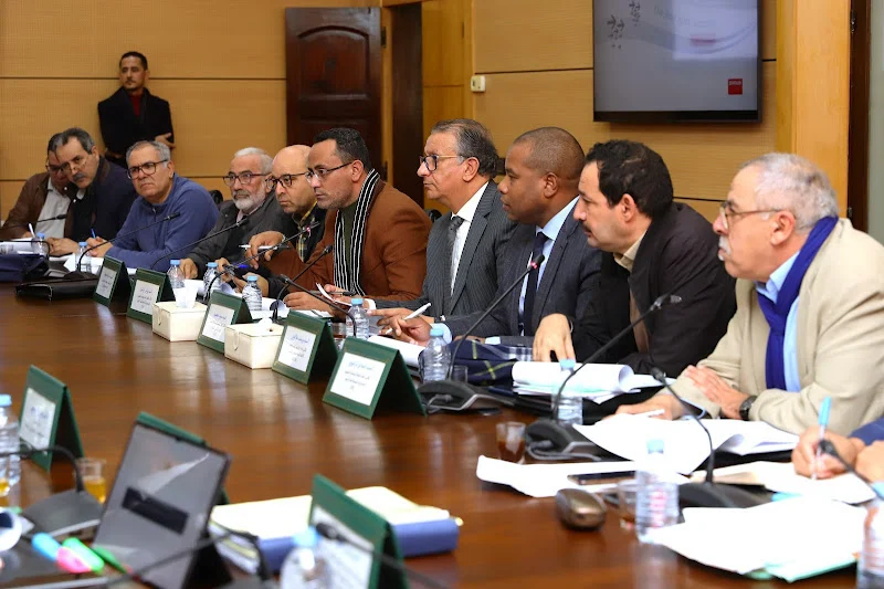 في اتفاق وصف بالتاريخي سيتم توقيع محضر الاتفاق بين النقابات التعليمية والحكومة غدًا