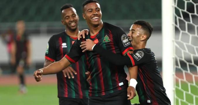 تتويج الجيش الملكي ببطولة الخريف بفوزه الساحق على الفتح الرياضي