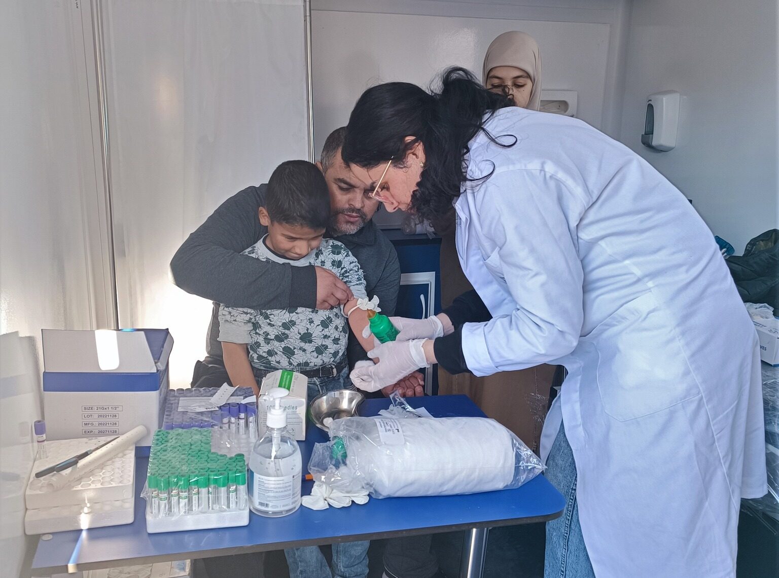 نجاح قافلة طبية  لرعاية صحة الأم والطفل في  عين زورة (إقليم الدريوش)