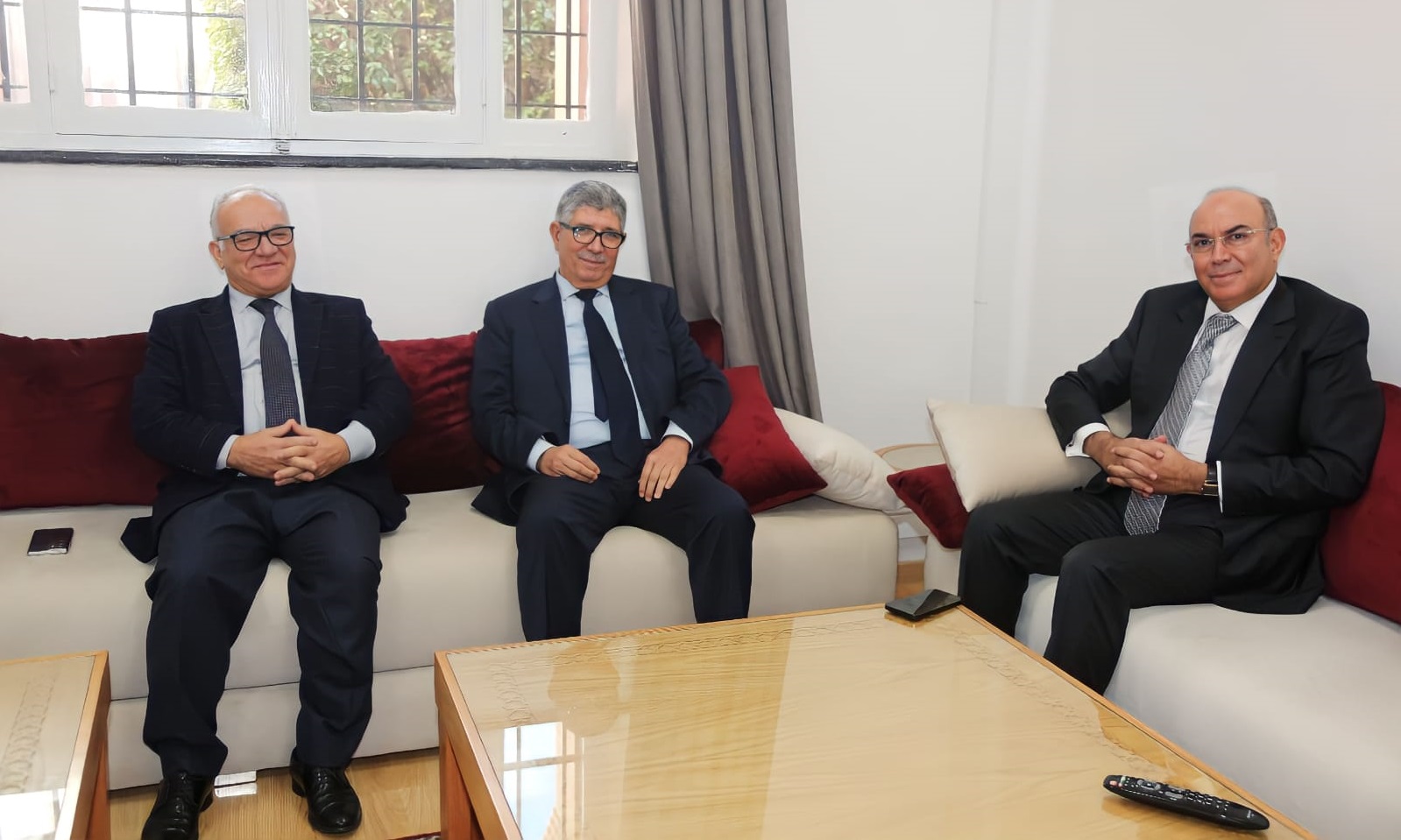 مواجهة حزب الأصالة والمعاصرة للتحديات الدستورية في المغرب