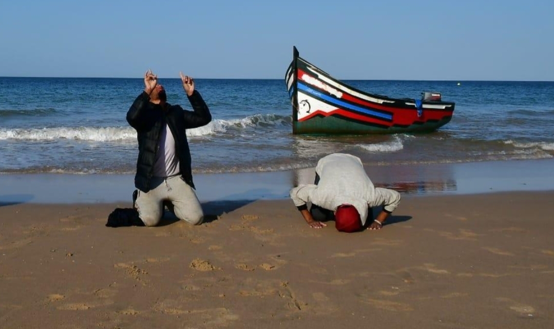 بفضل المغرب … إسبانيا تُحبط وصول 27 ألف “حرّاك” إليها