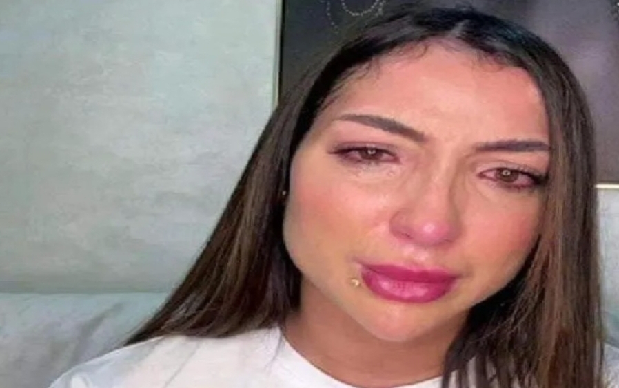 رغم توسلاتها وبكائها … دنيا باطما ستدخل السجن ، وطليقها يبدأ إجراءات للحصول على حضانة بناته منها !