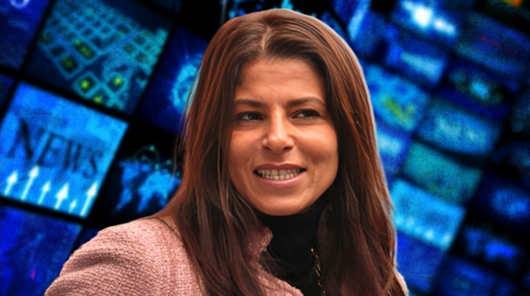 منتصف نهار يومه الإثنين يستقبل الرئيس الفرنسي سفيرة المغرب بباريس