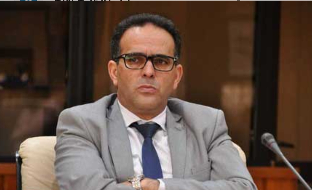 مطالب بالحجز على ممتلكات المتورطين في نهب المال العام