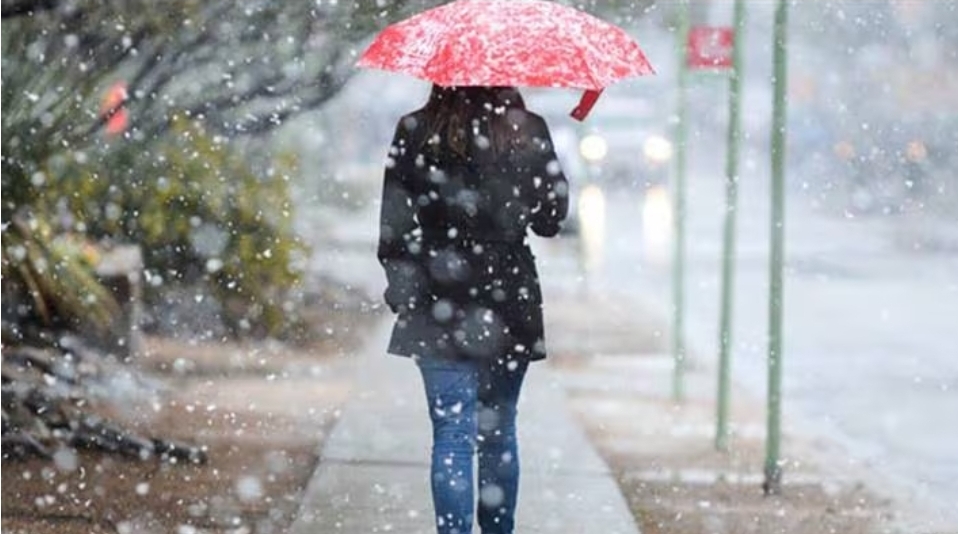 أمطار وثلوج في بعض مناطق المغرب يومه الثلاثاء