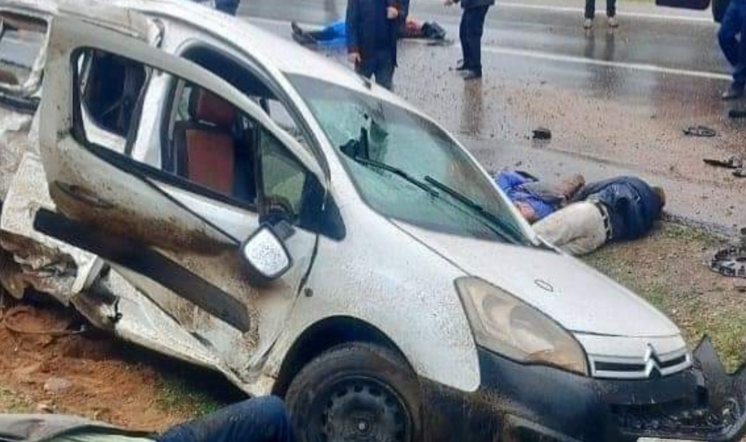 مقتل 5 أشخاص وإصابة آخرين في حادث خطير بطريق تيفلت-علال البحراوي