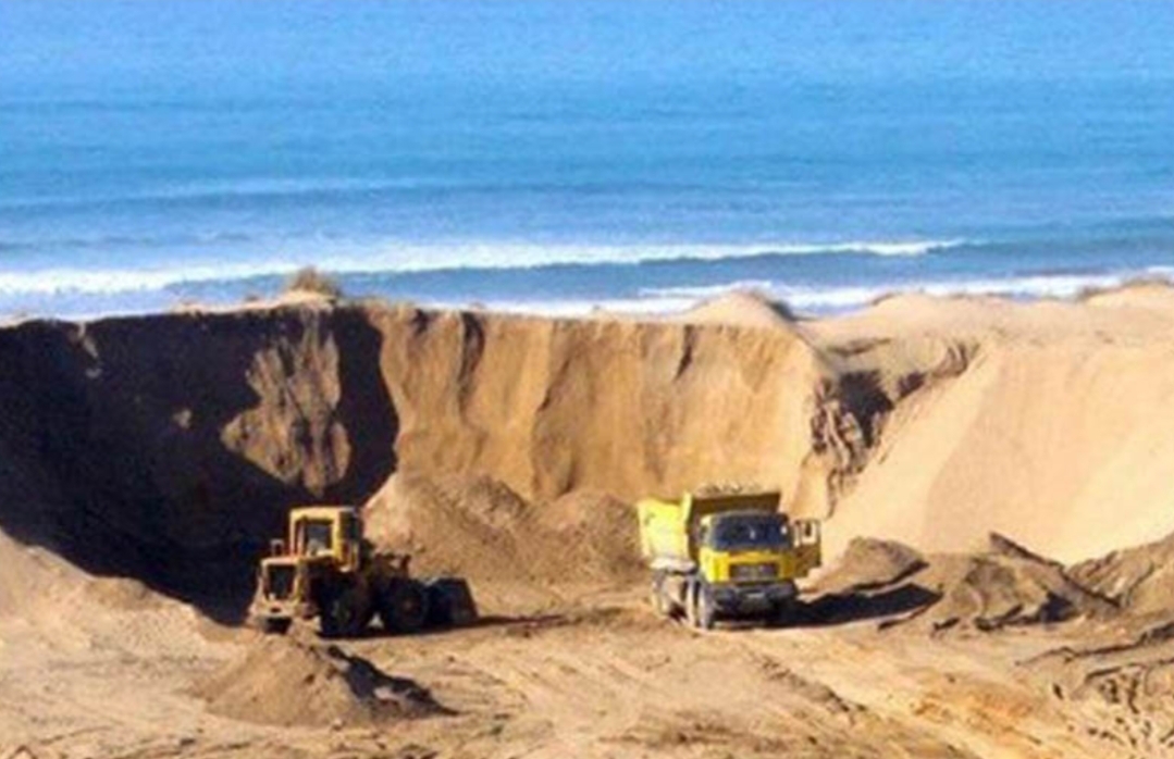 خطير :     رخص دائمة لمقالع خارج القانون بإقليم الناظور ( اللائحة )