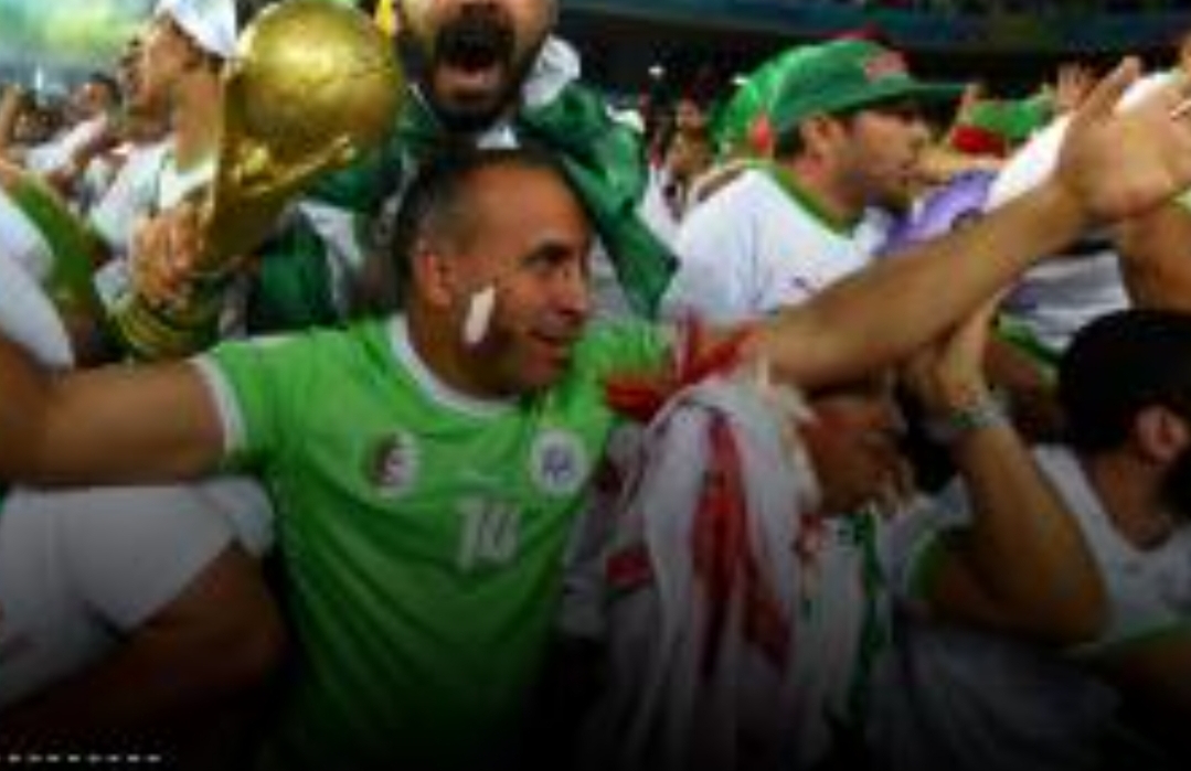 بعد طرد مشجعة بسبب لسانها السليط … السلطات الإيفوارية تشرع في ترحيل عشرات المشجعين الجزائريين !