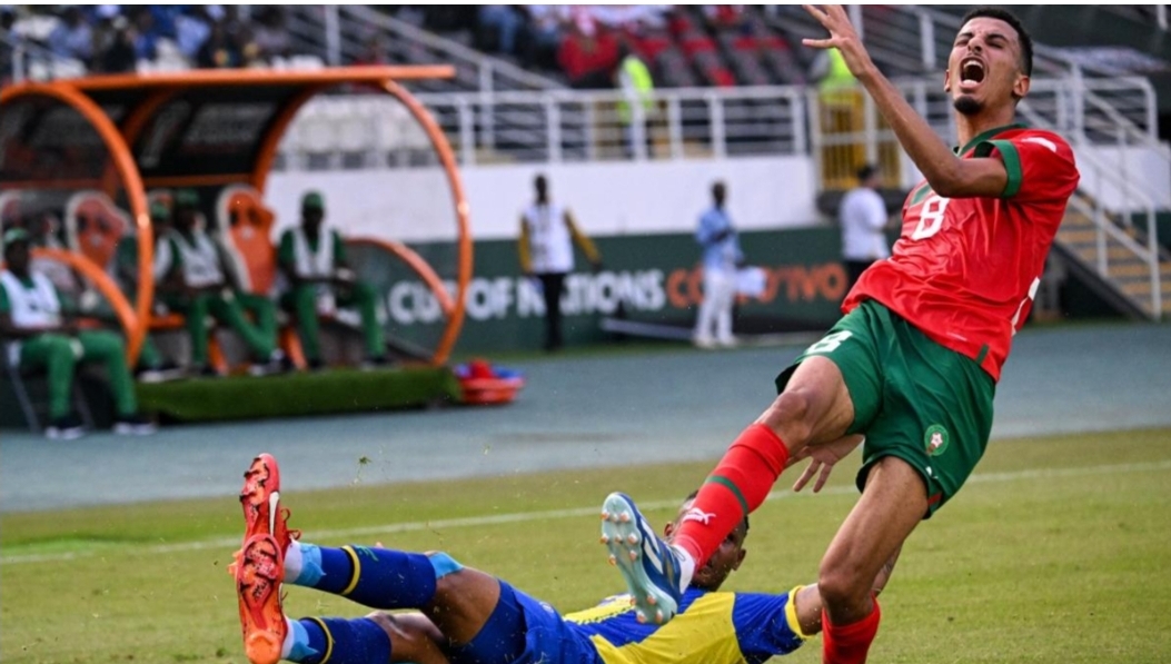 وسائل إعلام فرنسية تشيد بتألق النجم المغربي أوناحي رفقة “الأسود” ب “الكان”