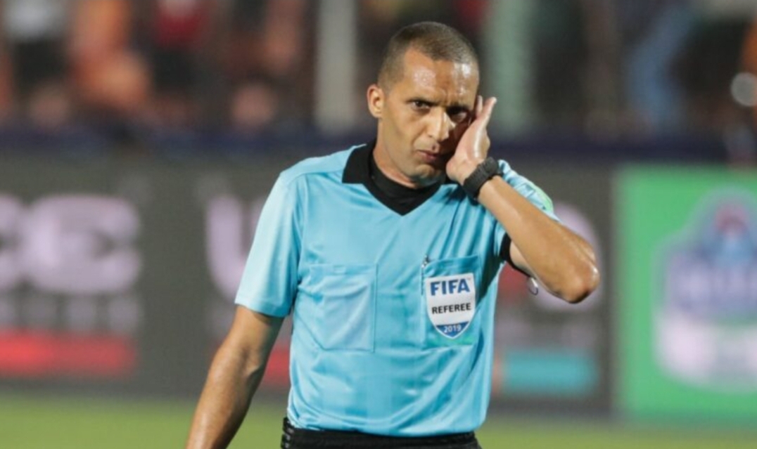 الكاف يعين المغربي رضوان جيد لقيادة قمة الكاميرون ونيجيريا في ثمن نهائي كأس إفريقيا