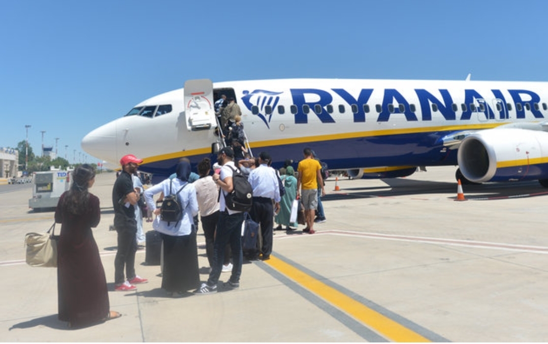 ريانير تبدأ رحلات جوية داخلية في المغرب بـ189 درهم فقط