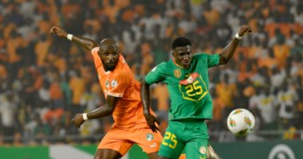 بعد أن أعادها المنتخب المغربي من الإقصاء … المنتخب الإيفواري يخرج منتخب السنغال من كأس إفريقيا ويتأهل لربع النهاية