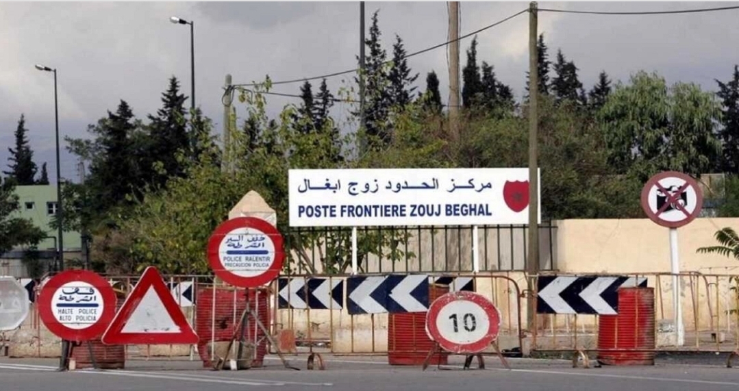 السلطات الجزائرية تفتح حدود “زوج بغال” ضواحي وجدة لتسليم جثة شاب من بني درار و”حراكة” للسلطات المغربية