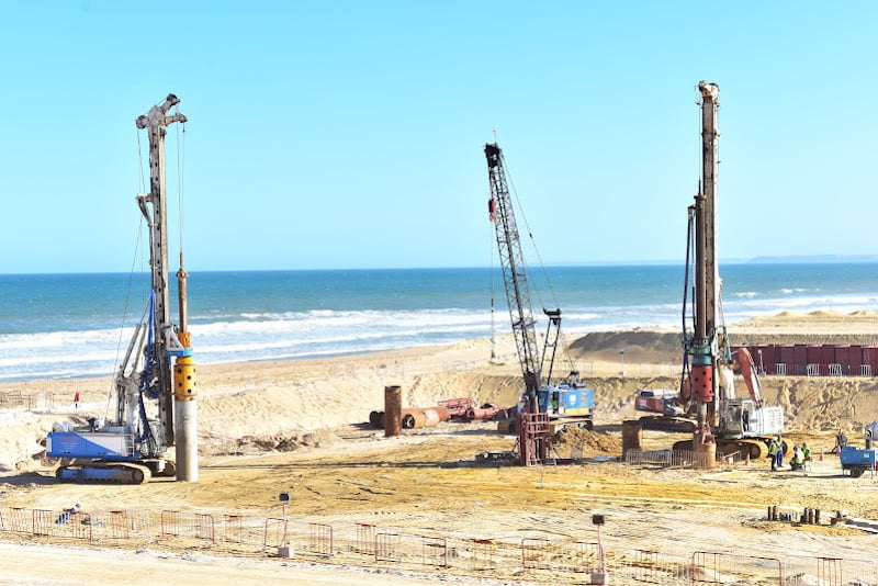 تحلية مياه البحر وتحديات البيئة