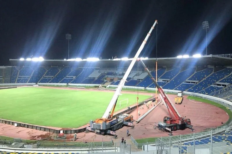 تأخر الأعمال في مركب الخامس يلقي بظلاله على فرق البيضاء