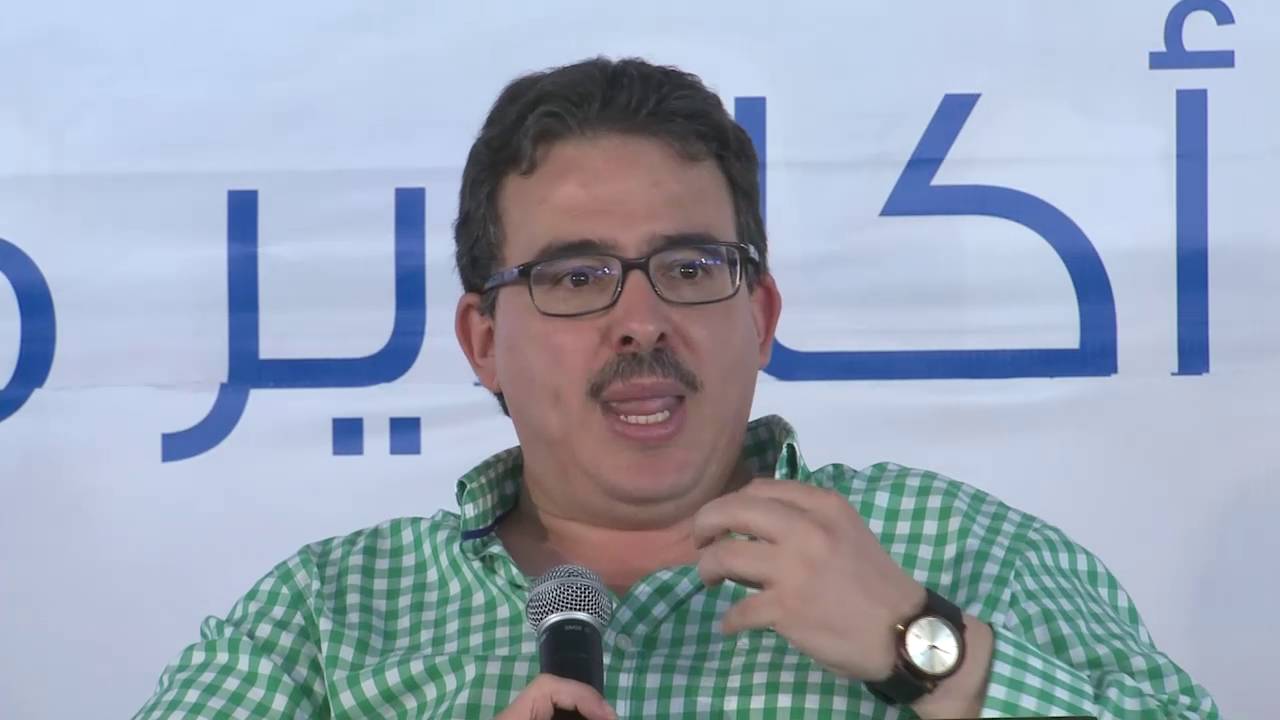 عبد الإله ابن كيران يدعو إلى العفو عن الصحافيين وينتقد التدخلات الحكومية في الحقوق والحريات