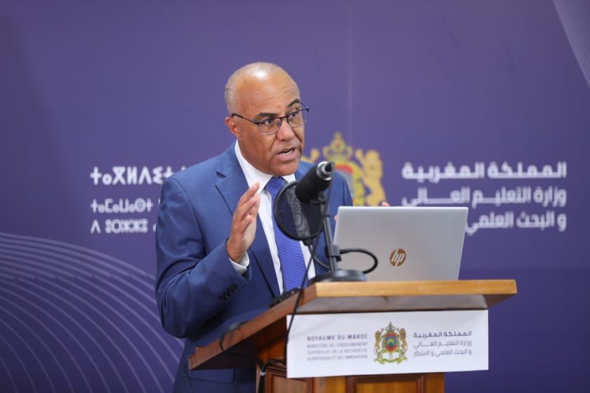 إقصاء طلبة متفوقين من التسجيل بسلك الدكتوراه يجر ميراوي للمساءلة