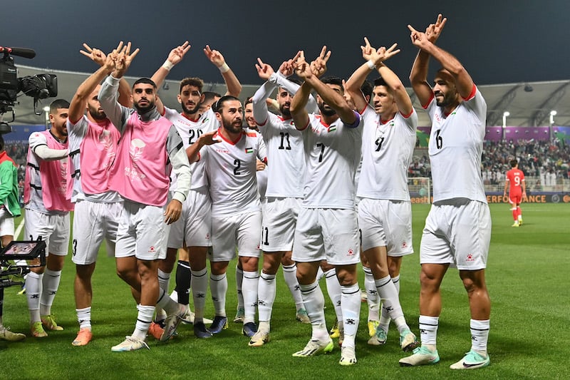 المنتخب الوطني الفلسطيني يفتتح أبواب التألق بفوز تاريخي في كأس آسيا