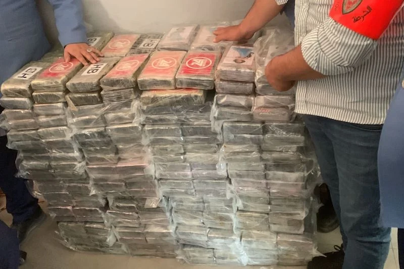 عملية تهريب ضخمة للكوكايين عبر الحدود: 363 كيلوجرام مخبأة بعناية في شاحنة قادمة من السنغال