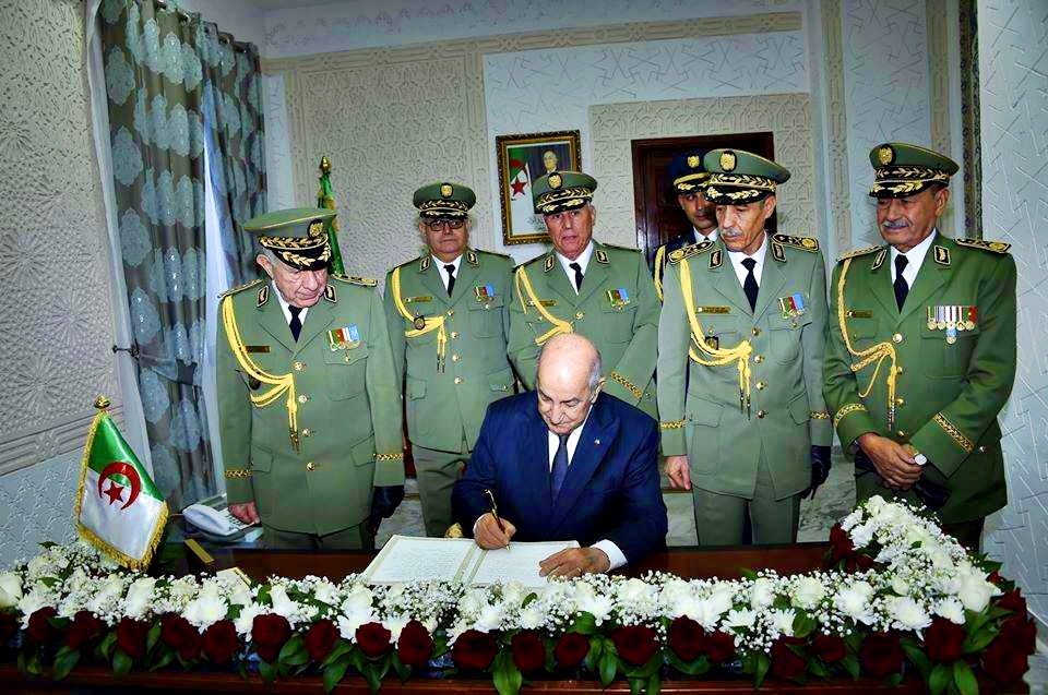 صراع السلطة في الجزائر: تحديات وتوجهات حول مديرية التنصت الاستعلاماتي