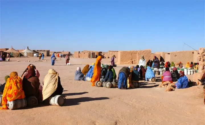 تصاعد التوتر في مخيمات تندوف: استنفار غاضب يستهدف قيادة البوليساريو