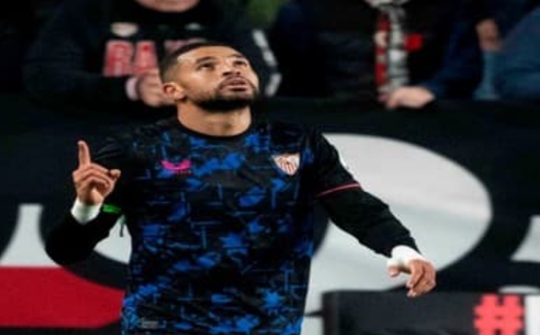 وصفوف ب “المورو المتسخ” و “الحيوان” … هتافات عنصرية ضد النجم المغربي النصيري بإسبانيا