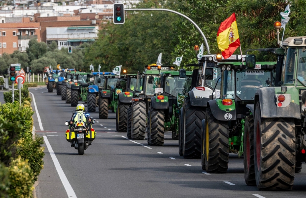 مطالب إسبانية بإنهاء الاتفاق الفلاحي مع المغرب بدعوى أنه يقف وراء مشاكل الفلاحين الأوروبيين