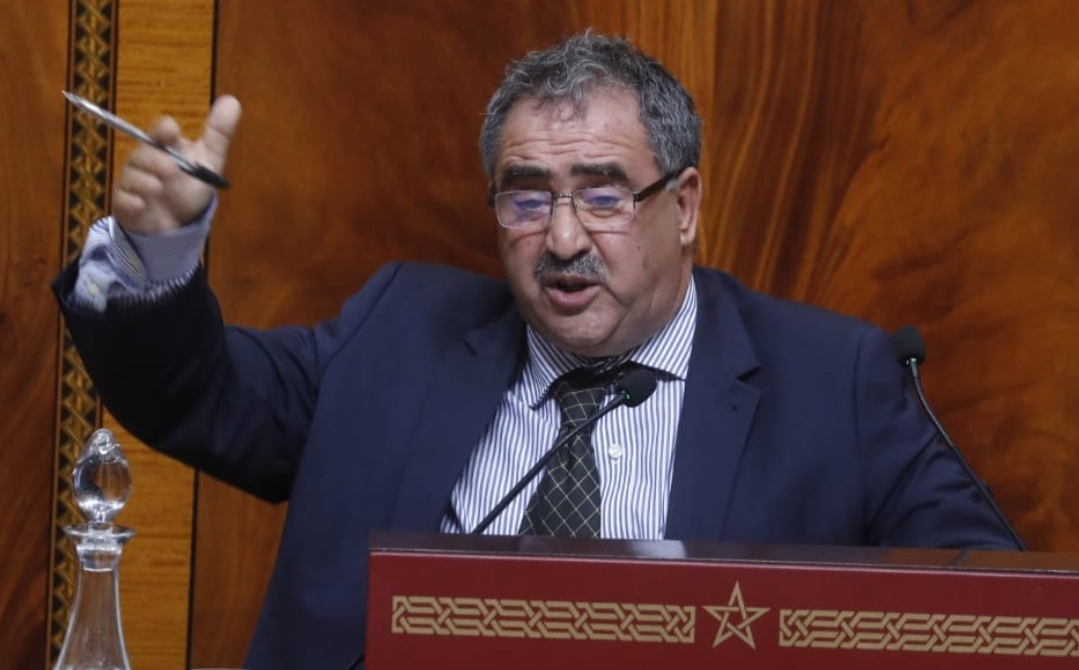 البرلماني “البامي”  اللبار :       رئيس جهة الشرق والناصري “خرجو الطريق” وهم “أبناء ضالين” لحزب الأصالة والمعاصرة