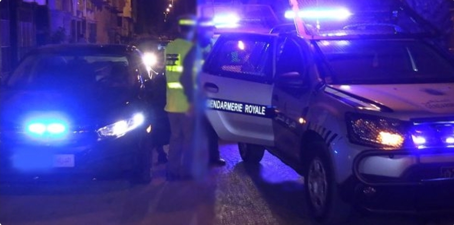 حاول إطلاق النار على الدرك … إعتقال تاجر مخدرات بالحسيمة في حوزته كوكايين وسلاح