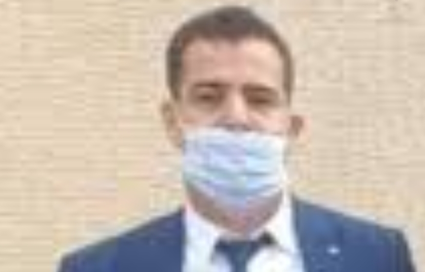 غريب :    رئيس جماعة بني سيدال لوطا بالناظور يعقد دورة فبراير في جلستها الثانية بعد 5 أيام من تأجيلها في الجلسة الأولى !