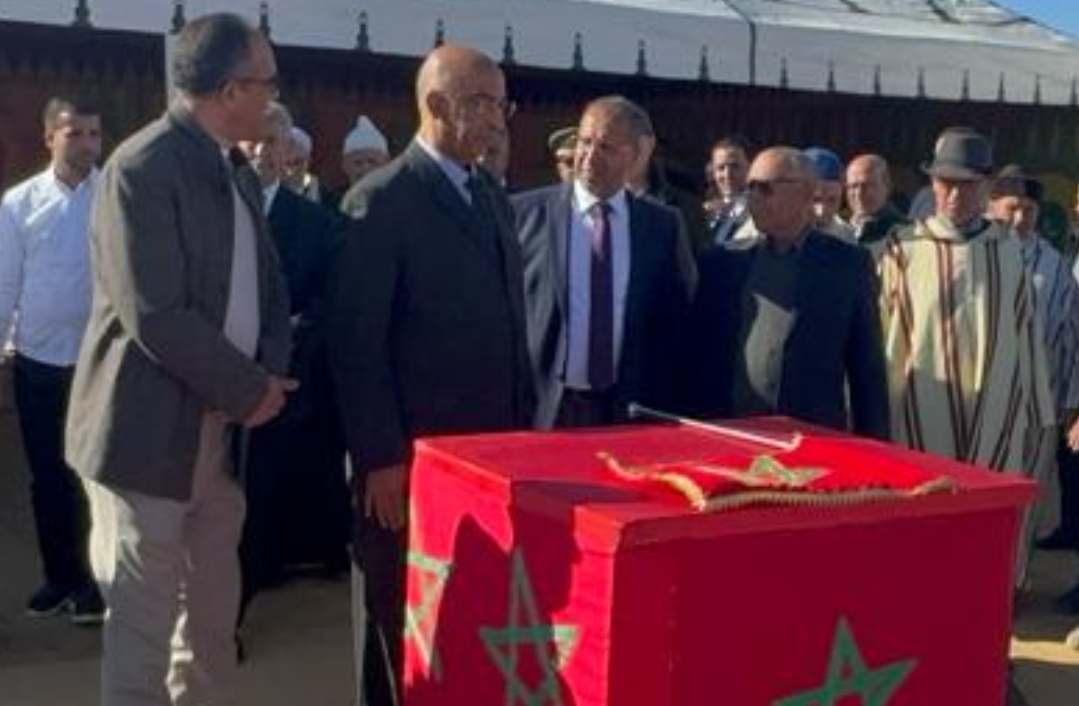 تدشين طريق مهم للغاية على مسافة 20 كيلومتر يربط جماعة أولاد بوبكر باقليم الدريوش ، بإقليم جرسيف !