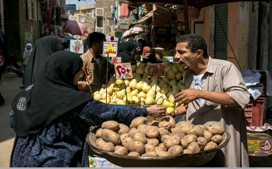 التضخم وضعف القدرة يخيم بضلاله على المغاربة قبيل رمضان