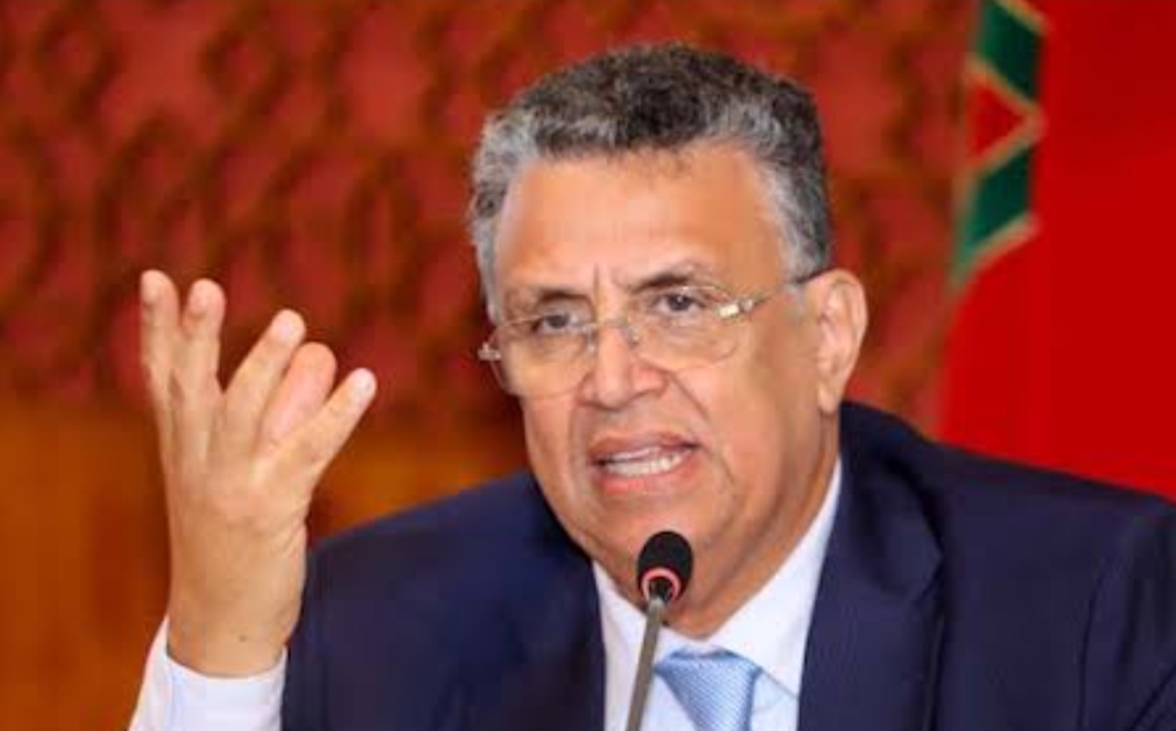 بعد أن شعر ب “الوحدانية” جراء زلاته وأخطائه الجسيمة … وزير العدل وهبي سيقدم إستقالته من جماعة تارودانت