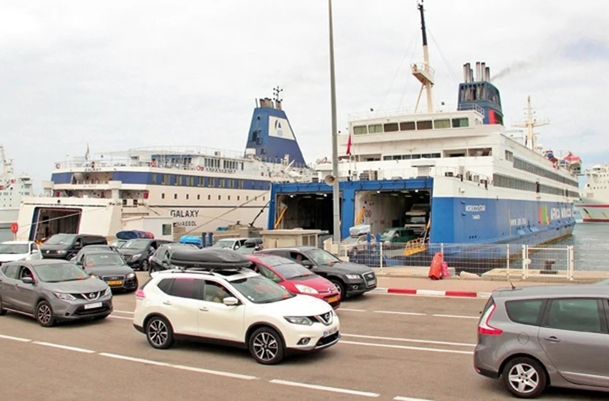 عناصر الجمارك والأمن يُحبطون عملية تهريب هواتف في ميناء طنجة المتوسط