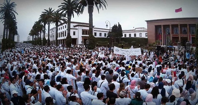 إغلاق مكاتب طلبة الطب والصيدلة في جامعة الحسن الثاني..تصاعد الأزمة ومطالبات بالحوار