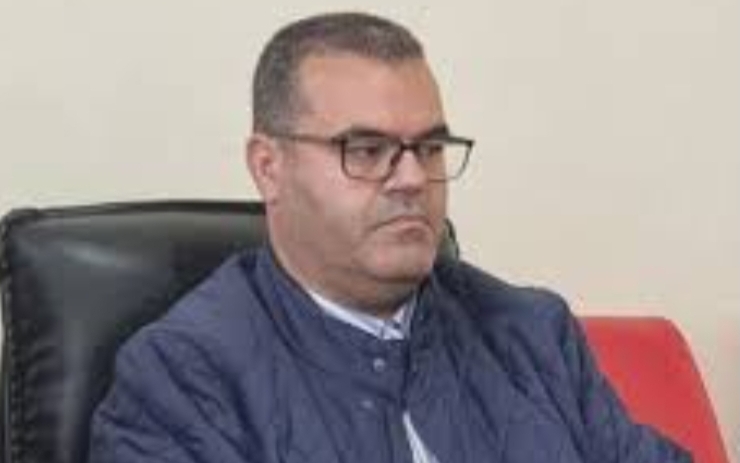 رئيس جماعة بني شيكر بالناظور يجري تعديلات بأقسام ومصالح الجماعة